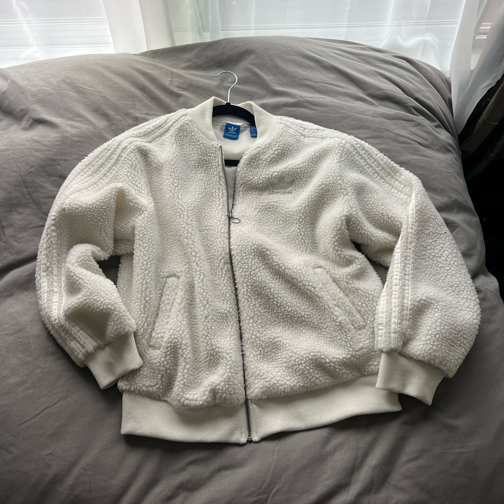 Adidas fur bomber jacket (M)